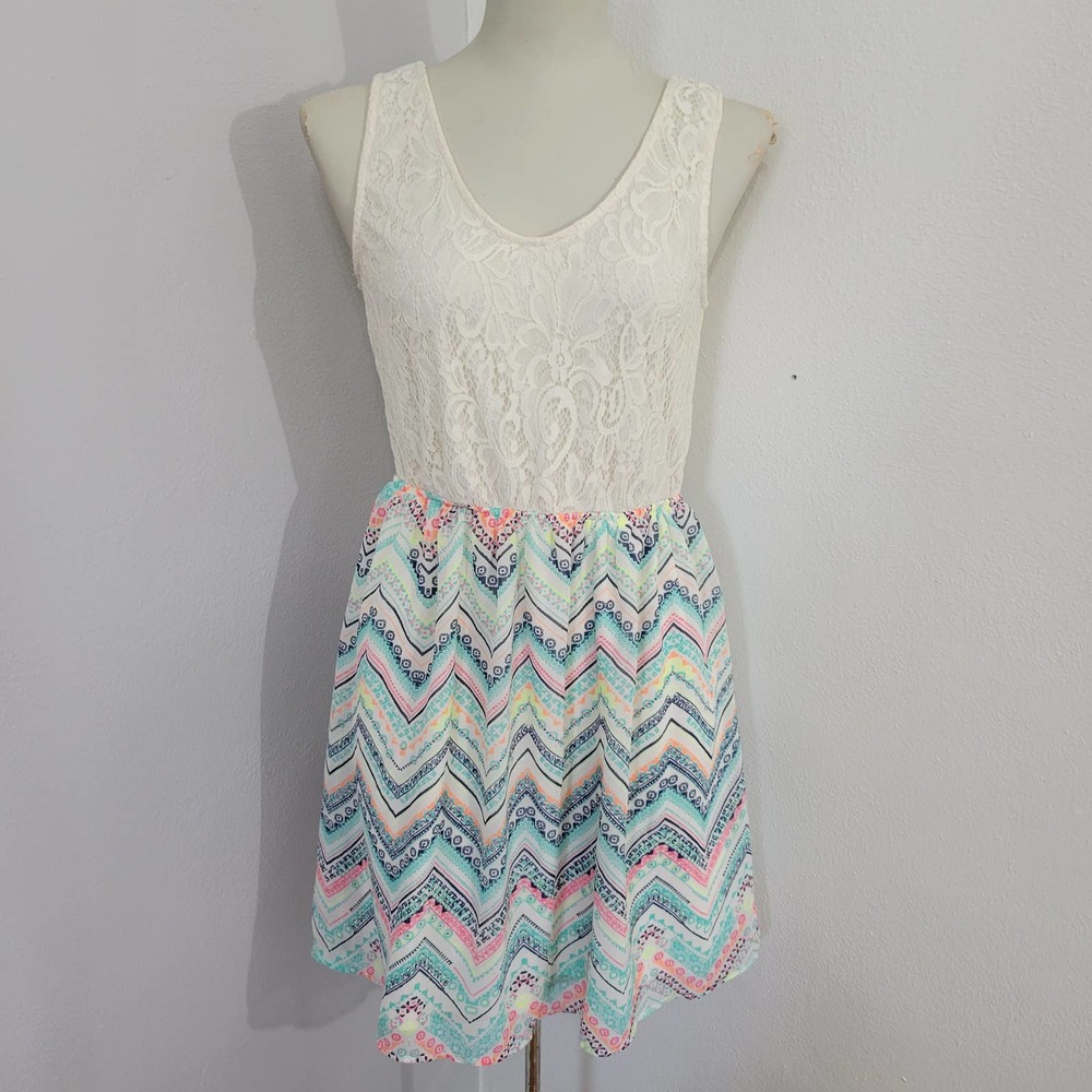 Maurices Pullover Sleeveless Floral Lace Overlay Bodice Multi Print Summer Dress